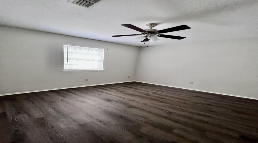 216 E Cherry Lane, LAREDO, Texas 78041, 1 Bedroom Bedrooms, 3 Rooms Rooms,1 BathroomBathrooms,Residential,For Rent,216 E Cherry Lane,20253767