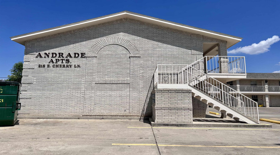 216 E Cherry Lane, LAREDO, Texas 78041, 1 Bedroom Bedrooms, 3 Rooms Rooms,1 BathroomBathrooms,Residential,For Rent,216 E Cherry Lane,20253767