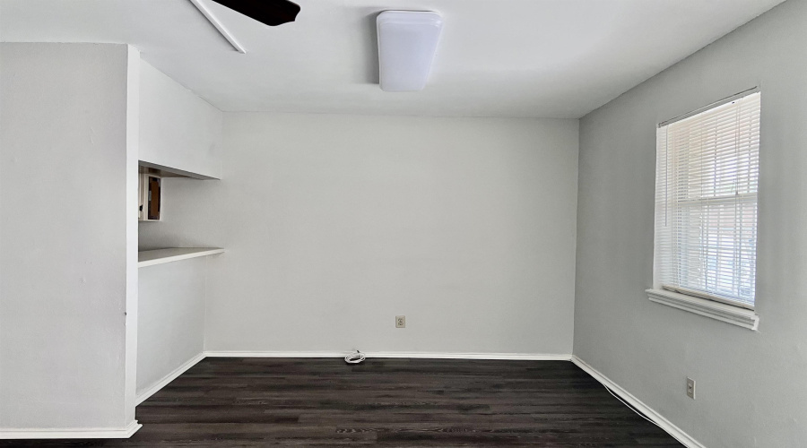 216 E Cherry Lane, LAREDO, Texas 78041, 1 Bedroom Bedrooms, 3 Rooms Rooms,1 BathroomBathrooms,Residential,For Rent,216 E Cherry Lane,20253767