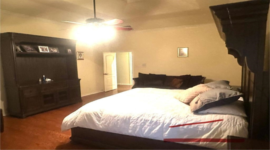 112 Canterbury Ln, Laredo, Texas 78041, 6 Bedrooms Bedrooms, 9 Rooms Rooms,4 BathroomsBathrooms,Residential,For Sale,112 Canterbury Ln,20250564