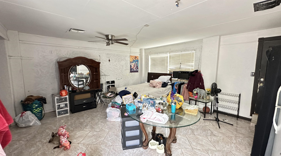 517 Frost St, Laredo, Texas 78040, 3 Bedrooms Bedrooms, 7 Rooms Rooms,2 BathroomsBathrooms,Residential,For Sale,517 Frost St,20253787