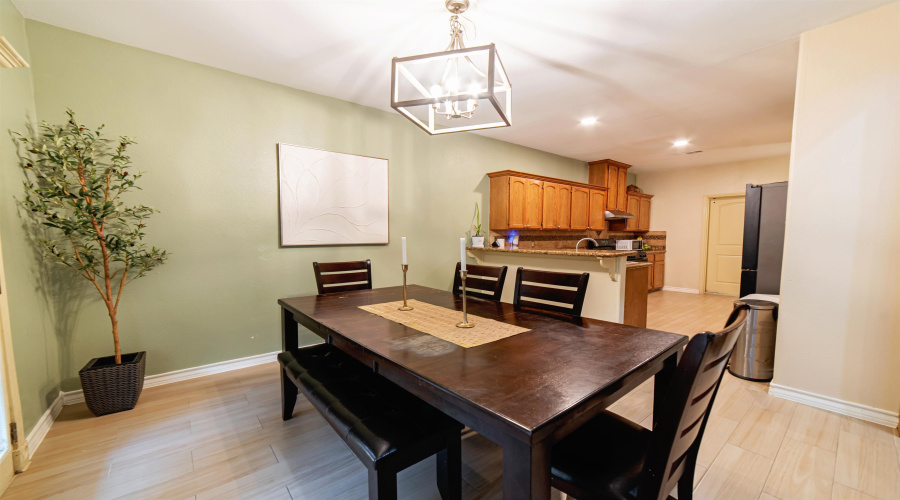 2912 Sundance Lp, Laredo, Texas 78045, 3 Bedrooms Bedrooms, 6 Rooms Rooms,2 BathroomsBathrooms,Residential,For Sale,2912 Sundance Lp,20253795