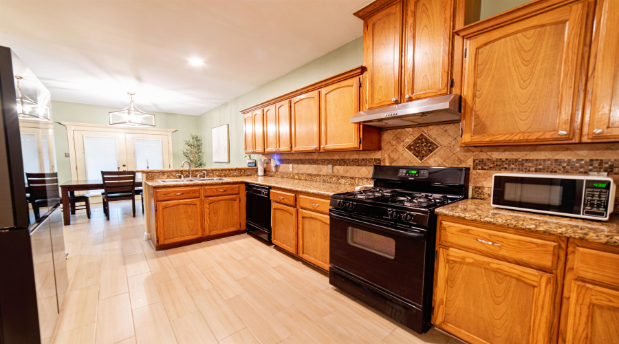 2912 Sundance Lp, Laredo, Texas 78045, 3 Bedrooms Bedrooms, 6 Rooms Rooms,2 BathroomsBathrooms,Residential,For Sale,2912 Sundance Lp,20253795