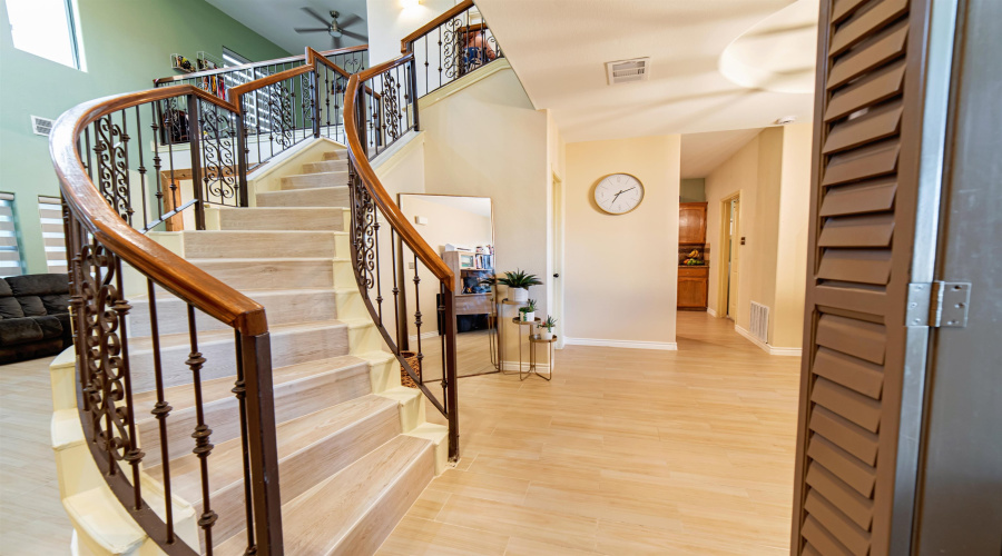 2912 Sundance Lp, Laredo, Texas 78045, 3 Bedrooms Bedrooms, 6 Rooms Rooms,2 BathroomsBathrooms,Residential,For Sale,2912 Sundance Lp,20253795