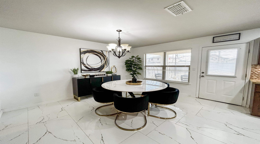 3708 Gregorio Lerma Dr, Laredo, Texas 78046, 3 Bedrooms Bedrooms, 6 Rooms Rooms,2 BathroomsBathrooms,Residential,For Sale,3708 Gregorio Lerma Dr,20253796