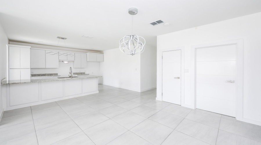 5017 Servando Dr, Laredo, Texas 78046, 3 Bedrooms Bedrooms, 5 Rooms Rooms,2 BathroomsBathrooms,Residential,For Sale,5017 Servando Dr,20253800