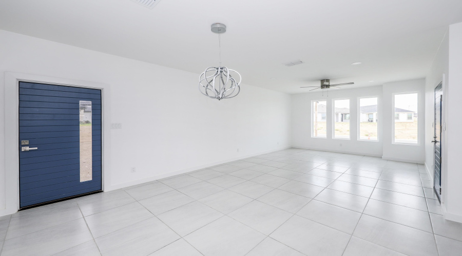 5017 Servando Dr, Laredo, Texas 78046, 3 Bedrooms Bedrooms, 5 Rooms Rooms,2 BathroomsBathrooms,Residential,For Sale,5017 Servando Dr,20253800