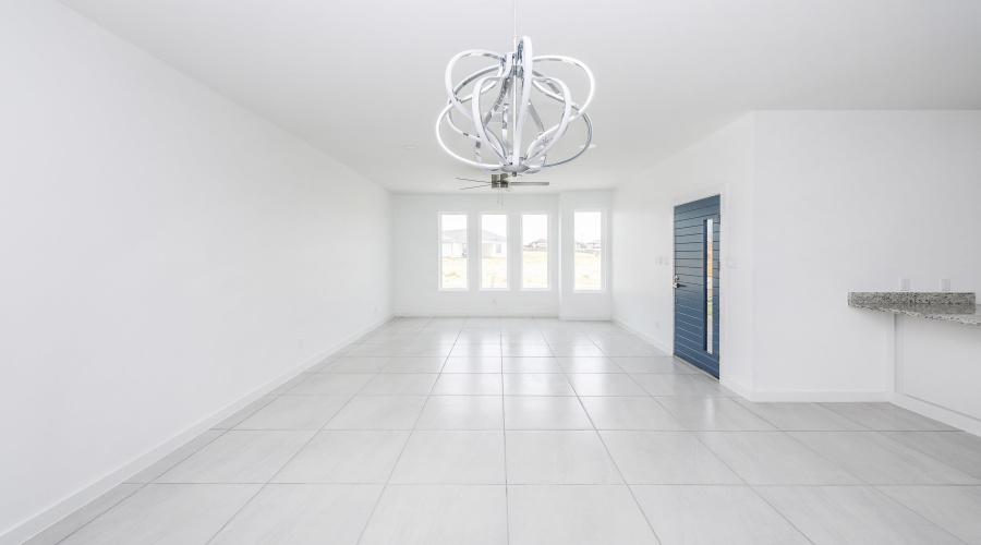 5017 Servando Dr, Laredo, Texas 78046, 3 Bedrooms Bedrooms, 5 Rooms Rooms,2 BathroomsBathrooms,Residential,For Sale,5017 Servando Dr,20253800