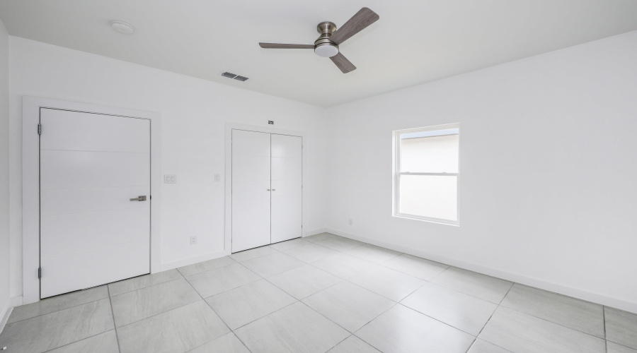 5017 Servando Dr, Laredo, Texas 78046, 3 Bedrooms Bedrooms, 5 Rooms Rooms,2 BathroomsBathrooms,Residential,For Sale,5017 Servando Dr,20253800
