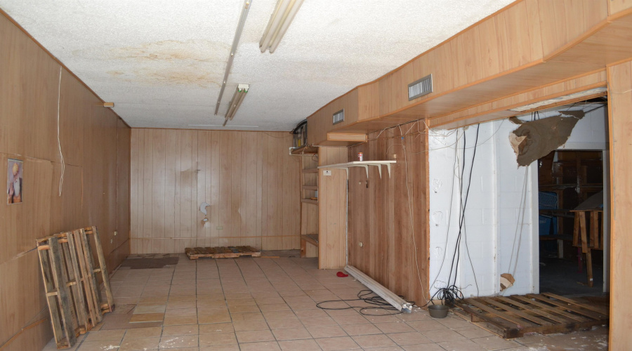 205 Juarez Ave, Laredo, Texas 78040, 1 Room Rooms,4 BathroomsBathrooms,Commercial retail/office,For Sale,205 Juarez Ave,20253818