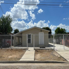 1716 S Bartlett Ave, Laredo, Texas 78046, ,Multi-family,For Sale,1716 S Bartlett Ave,20253807