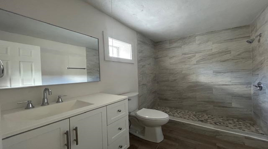 1716 S Bartlett Ave, Laredo, Texas 78046, ,Multi-family,For Sale,1716 S Bartlett Ave,20253807