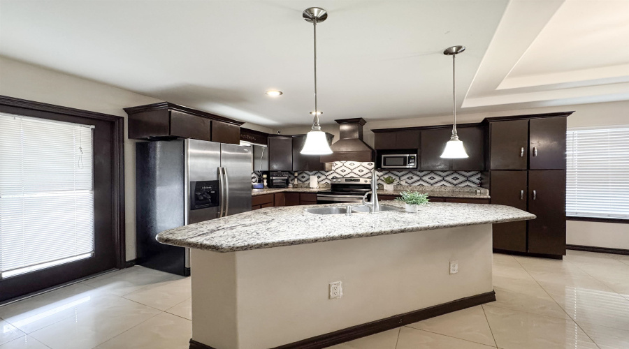 2310 Jean St, Laredo, Texas 78046, 3 Bedrooms Bedrooms, 5 Rooms Rooms,2 BathroomsBathrooms,Residential,For Sale,2310 Jean St,20253803