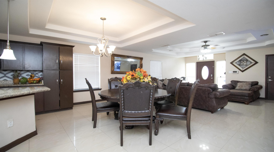 2310 Jean St, Laredo, Texas 78046, 3 Bedrooms Bedrooms, 5 Rooms Rooms,2 BathroomsBathrooms,Residential,For Sale,2310 Jean St,20253803