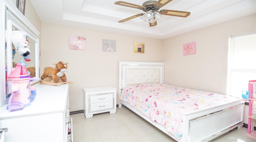 2310 Jean St, Laredo, Texas 78046, 3 Bedrooms Bedrooms, 5 Rooms Rooms,2 BathroomsBathrooms,Residential,For Sale,2310 Jean St,20253803