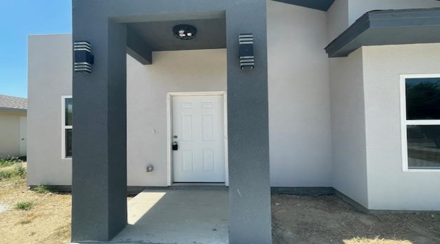 17204 Running Doe St, LAREDO, Texas 78045, 4 Bedrooms Bedrooms, 7 Rooms Rooms,2 BathroomsBathrooms,Residential,For Sale,17204 Running Doe St,20253804