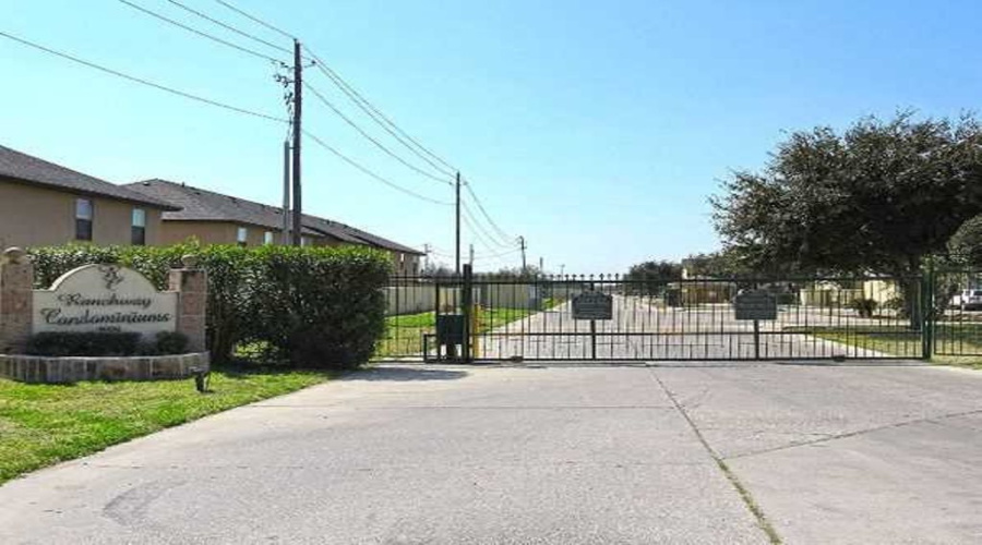 1000 Ranchway Dr, LAREDO, Texas 78045, 3 Bedrooms Bedrooms, 6 Rooms Rooms,3 BathroomsBathrooms,Residential,For Rent,1000 Ranchway Dr,20253806
