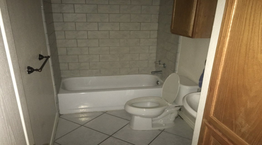 1000 Ranchway Dr, LAREDO, Texas 78045, 3 Bedrooms Bedrooms, 6 Rooms Rooms,3 BathroomsBathrooms,Residential,For Rent,1000 Ranchway Dr,20253806