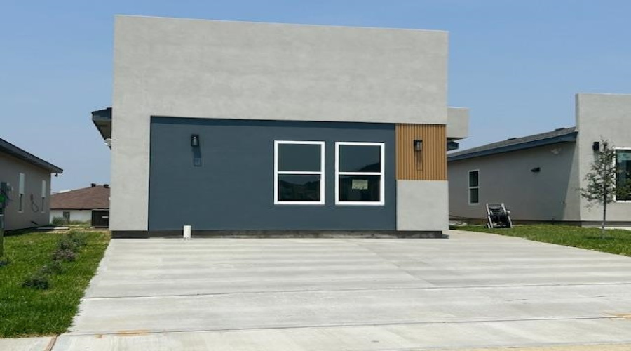 5019 Servando Dr, Laredo, Texas 78046, 3 Bedrooms Bedrooms, 5 Rooms Rooms,2 BathroomsBathrooms,Residential,For Sale,5019 Servando Dr,20253808