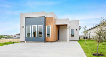 5021 Servando Dr, Laredo, Texas 78046, 3 Bedrooms Bedrooms, 5 Rooms Rooms,2 BathroomsBathrooms,Residential,For Sale,5021 Servando Dr,20253809