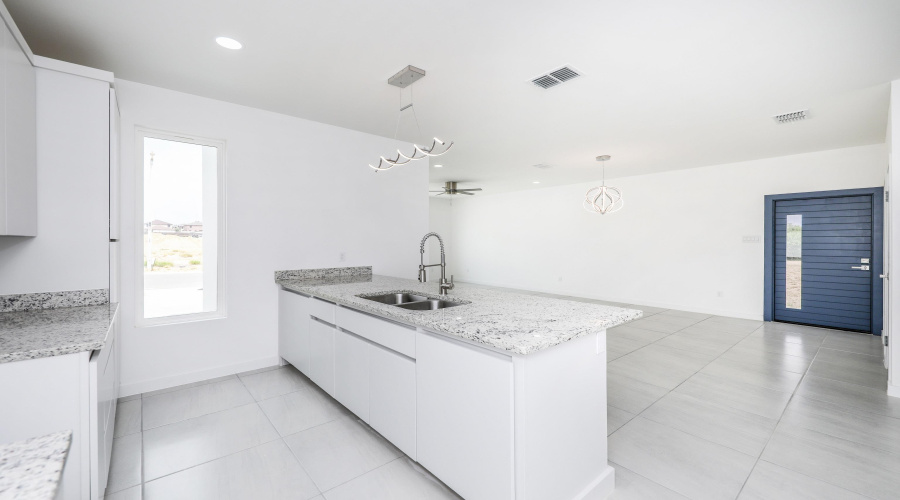 5021 Servando Dr, Laredo, Texas 78046, 3 Bedrooms Bedrooms, 5 Rooms Rooms,2 BathroomsBathrooms,Residential,For Sale,5021 Servando Dr,20253809