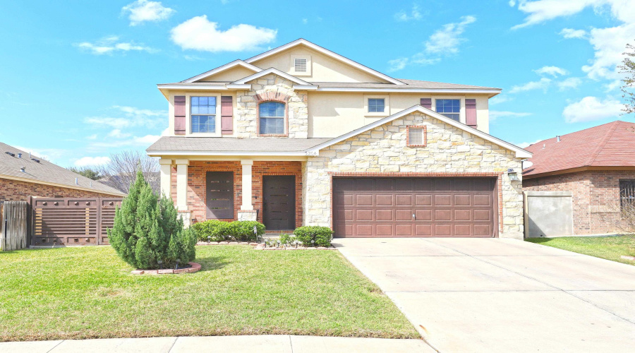 3204 Quintero St, Laredo, Texas 78045, 4 Bedrooms Bedrooms, 9 Rooms Rooms,2 BathroomsBathrooms,Residential,For Sale,3204 Quintero St,20253813