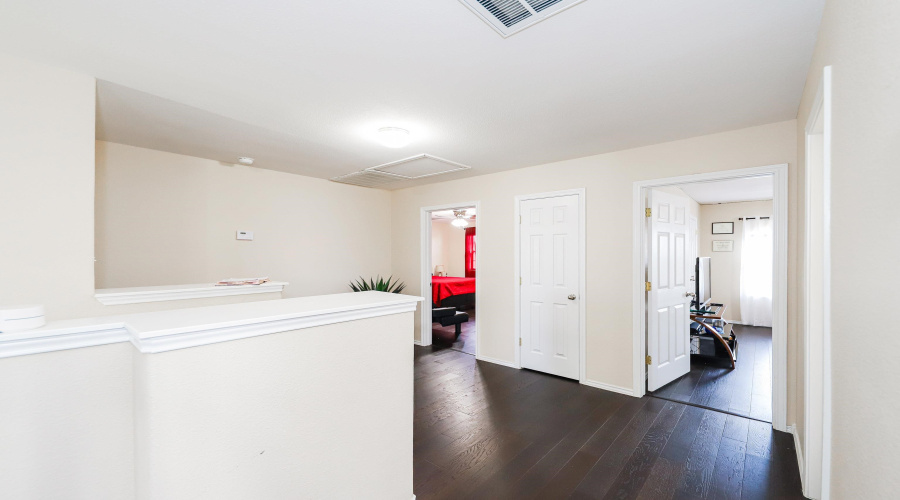 3204 Quintero St, Laredo, Texas 78045, 4 Bedrooms Bedrooms, 9 Rooms Rooms,2 BathroomsBathrooms,Residential,For Sale,3204 Quintero St,20253813