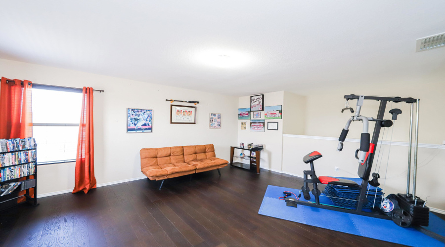 3204 Quintero St, Laredo, Texas 78045, 4 Bedrooms Bedrooms, 9 Rooms Rooms,2 BathroomsBathrooms,Residential,For Sale,3204 Quintero St,20253813