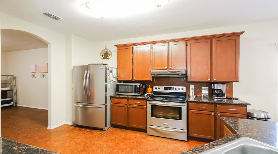 3204 Quintero St, Laredo, Texas 78045, 4 Bedrooms Bedrooms, 9 Rooms Rooms,2 BathroomsBathrooms,Residential,For Sale,3204 Quintero St,20253813