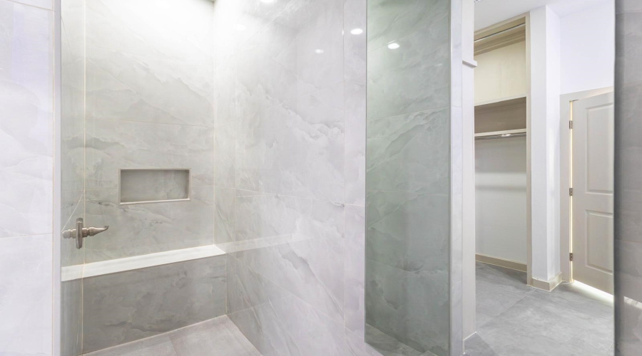 5506 Raven Dr., LAREDO, Texas 78046-0000, 4 Bedrooms Bedrooms, 5 Rooms Rooms,2 BathroomsBathrooms,Residential,For Sale,5506 Raven Dr.,20253814