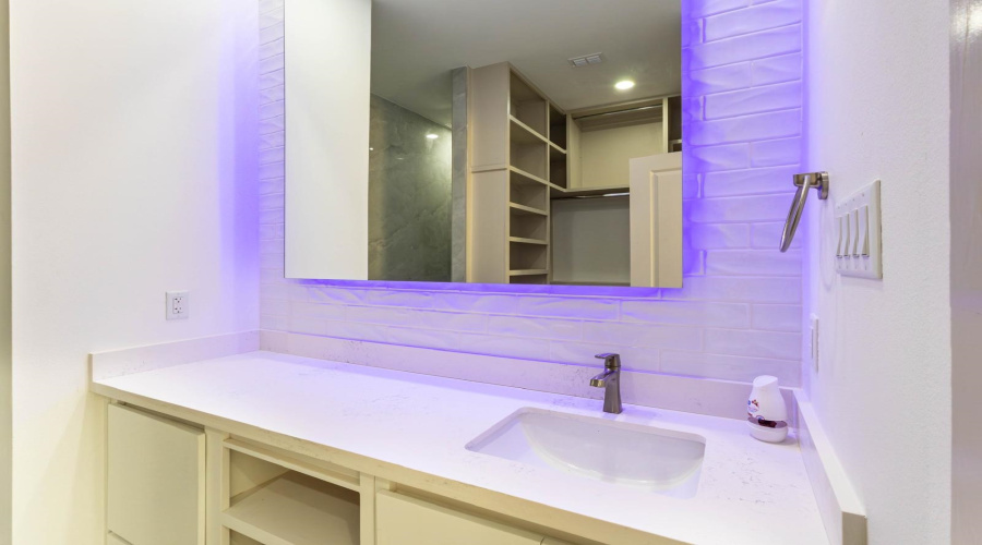 5506 Raven Dr., LAREDO, Texas 78046-0000, 4 Bedrooms Bedrooms, 5 Rooms Rooms,2 BathroomsBathrooms,Residential,For Sale,5506 Raven Dr.,20253814