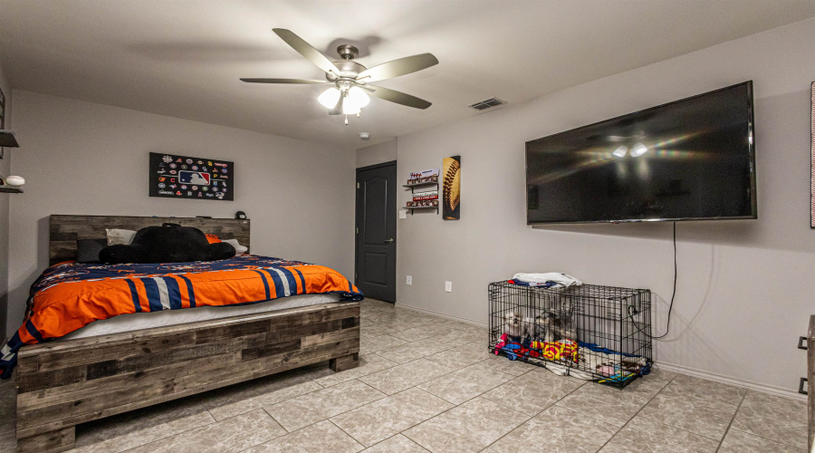 10022 Apparitions Dr., Laredo, Texas 78045, 4 Bedrooms Bedrooms, 7 Rooms Rooms,3 BathroomsBathrooms,Residential,For Sale,10022 Apparitions Dr.,20252915