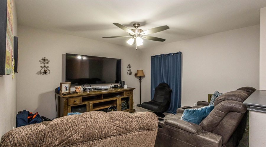 10022 Apparitions Dr., Laredo, Texas 78045, 4 Bedrooms Bedrooms, 7 Rooms Rooms,3 BathroomsBathrooms,Residential,For Sale,10022 Apparitions Dr.,20252915