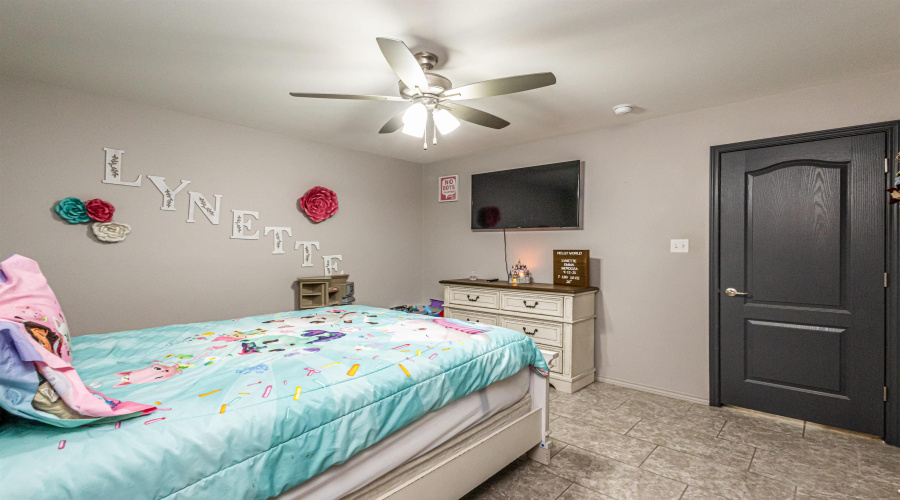 10022 Apparitions Dr., Laredo, Texas 78045, 4 Bedrooms Bedrooms, 7 Rooms Rooms,3 BathroomsBathrooms,Residential,For Sale,10022 Apparitions Dr.,20252915