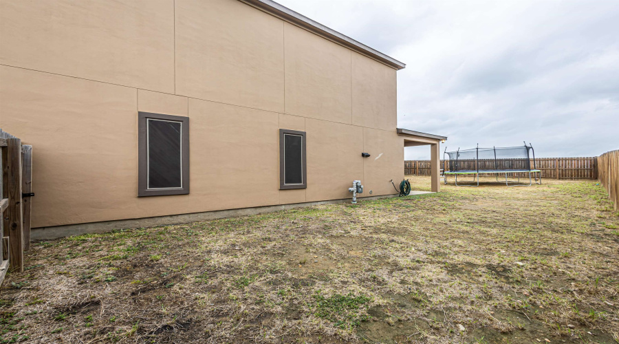 10022 Apparitions Dr., Laredo, Texas 78045, 4 Bedrooms Bedrooms, 7 Rooms Rooms,3 BathroomsBathrooms,Residential,For Sale,10022 Apparitions Dr.,20252915