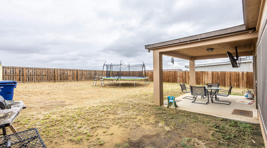 10022 Apparitions Dr., Laredo, Texas 78045, 4 Bedrooms Bedrooms, 7 Rooms Rooms,3 BathroomsBathrooms,Residential,For Sale,10022 Apparitions Dr.,20252915