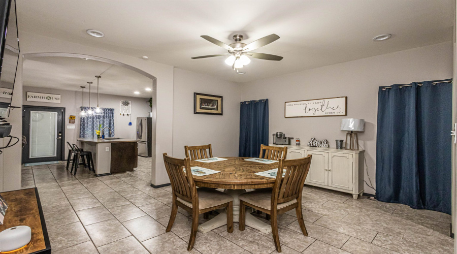 10022 Apparitions Dr., Laredo, Texas 78045, 4 Bedrooms Bedrooms, 7 Rooms Rooms,3 BathroomsBathrooms,Residential,For Sale,10022 Apparitions Dr.,20252915