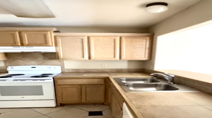 9804 Cantera Ct, Laredo, Texas 78045, 2 Bedrooms Bedrooms, 5 Rooms Rooms,2 BathroomsBathrooms,Residential,For Rent,9804 Cantera Ct,20253824
