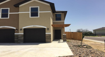 201 Welland Dr., Laredo, Texas 78045, 3 Bedrooms Bedrooms, 5 Rooms Rooms,2 BathroomsBathrooms,Residential,For Rent,201 Welland Dr.,20253831