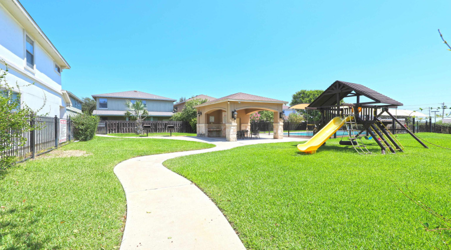 9813 Sandhill Dr, Laredo, Texas 78045, 3 Bedrooms Bedrooms, 5 Rooms Rooms,2 BathroomsBathrooms,Residential,For Rent,9813 Sandhill Dr,20253855