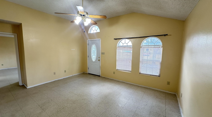 1028 Merrimack Lp, Laredo, Texas 78046, 3 Bedrooms Bedrooms, 5 Rooms Rooms,2 BathroomsBathrooms,Residential,For Rent,1028 Merrimack Lp,20253861