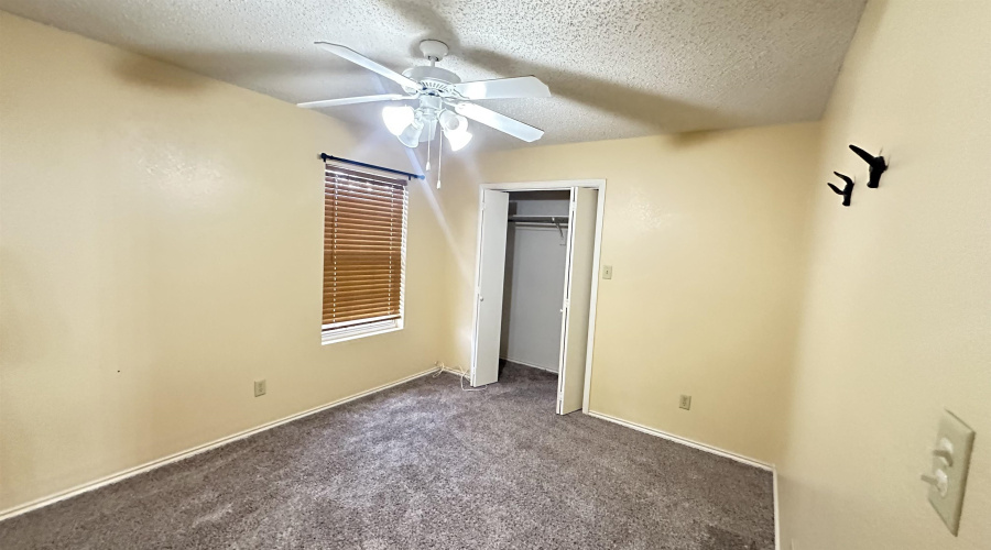 1028 Merrimack Lp, Laredo, Texas 78046, 3 Bedrooms Bedrooms, 5 Rooms Rooms,2 BathroomsBathrooms,Residential,For Rent,1028 Merrimack Lp,20253861