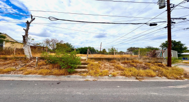 4 Water St, LAREDO, Texas 78040, ,Land,For Sale,4 Water St,20253942