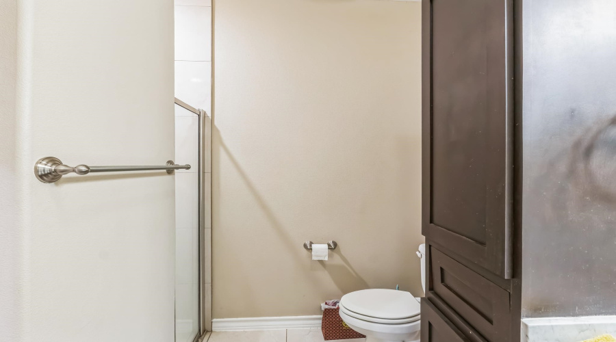 304 Glen Cook Dr., Laredo, Texas 78041, 3 Bedrooms Bedrooms, ,2 BathroomsBathrooms,Residential,For Sale,304 Glen Cook Dr.,20251285