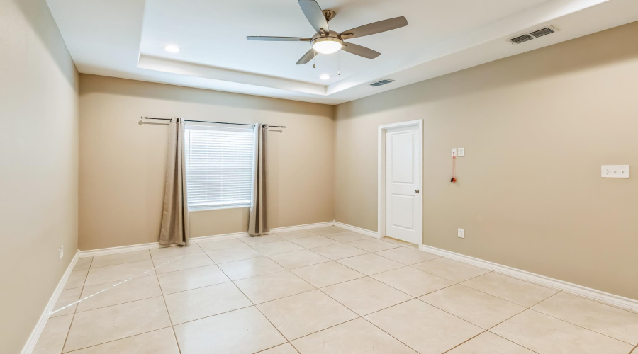 304 Glen Cook Dr., Laredo, Texas 78041, 3 Bedrooms Bedrooms, ,2 BathroomsBathrooms,Residential,For Sale,304 Glen Cook Dr.,20251285