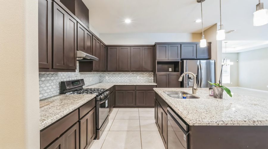 304 Glen Cook Dr., Laredo, Texas 78041, 3 Bedrooms Bedrooms, ,2 BathroomsBathrooms,Residential,For Sale,304 Glen Cook Dr.,20251285