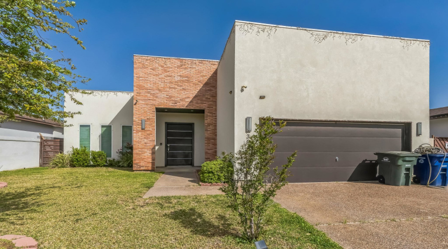 304 Glen Cook Dr., Laredo, Texas 78041, 3 Bedrooms Bedrooms, ,2 BathroomsBathrooms,Residential,For Sale,304 Glen Cook Dr.,20251285