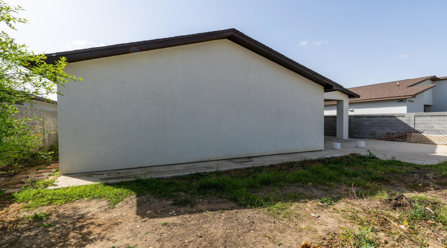 304 Glen Cook Dr., Laredo, Texas 78041, 3 Bedrooms Bedrooms, ,2 BathroomsBathrooms,Residential,For Sale,304 Glen Cook Dr.,20251285