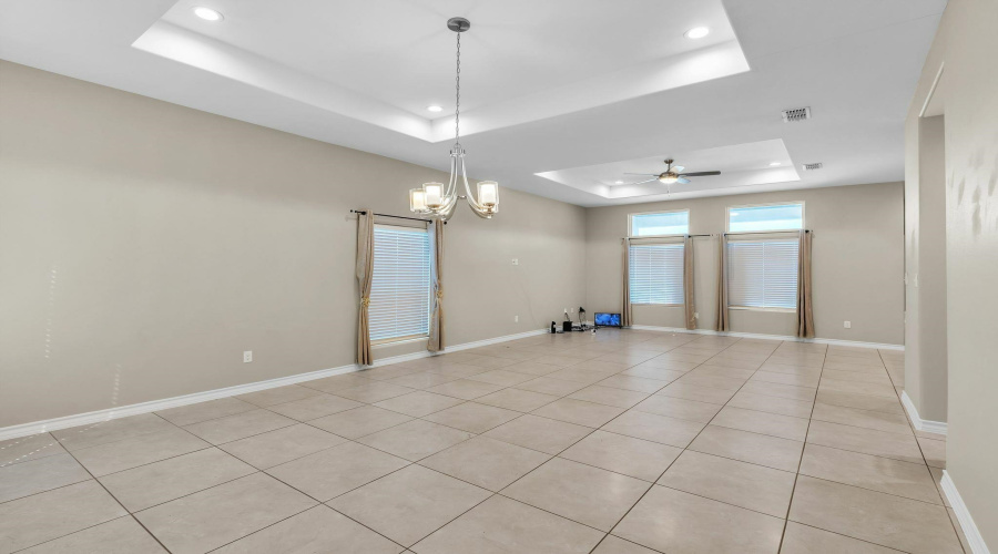 304 Glen Cook Dr., Laredo, Texas 78041, 3 Bedrooms Bedrooms, ,2 BathroomsBathrooms,Residential,For Sale,304 Glen Cook Dr.,20251285