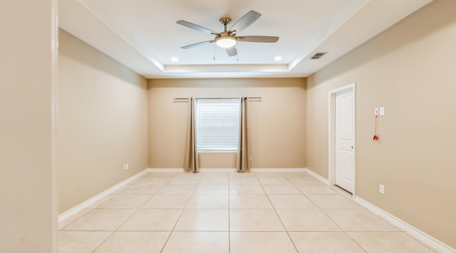 304 Glen Cook Dr., Laredo, Texas 78041, 3 Bedrooms Bedrooms, ,2 BathroomsBathrooms,Residential,For Sale,304 Glen Cook Dr.,20251285